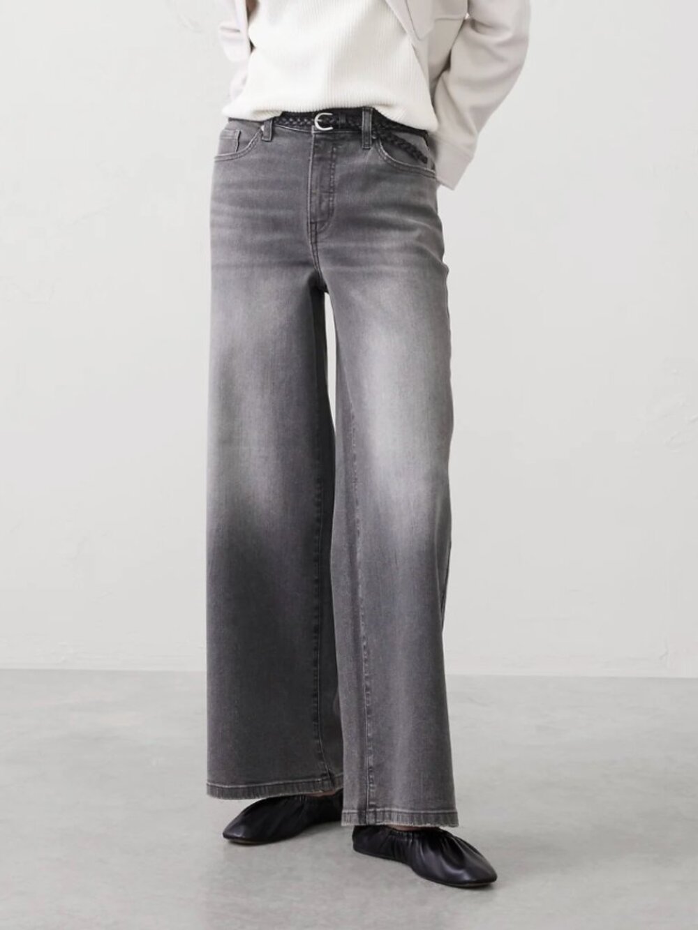 Banana Republic Wide-Leg High Rise Jeans Stretch Denim Light Grey, size 27 Tall
